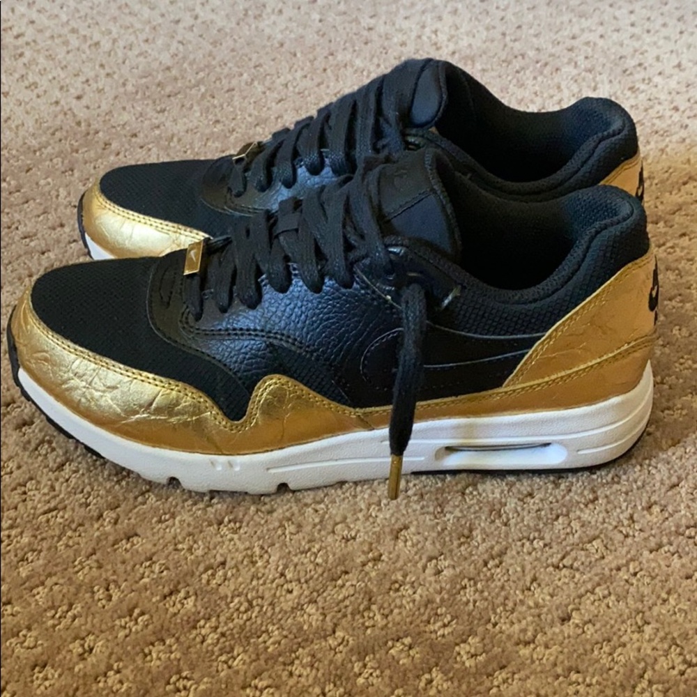 Nike Air Max 1 Super Bowl 50 Edition [839475-081]